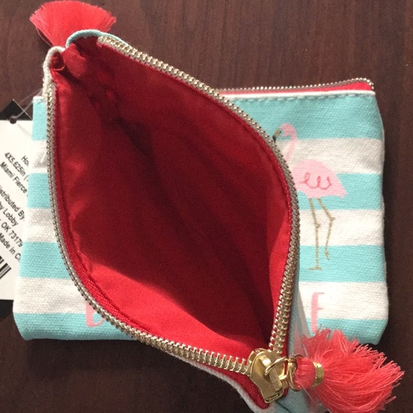 Make up pouch❤️ BOGO - Picture 3 of 3